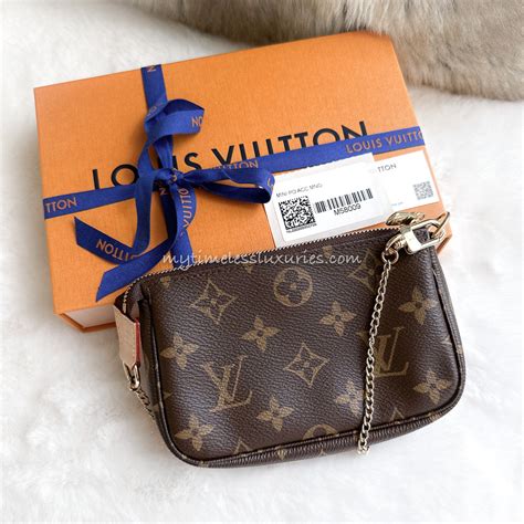 louis vuitton mon monogram mini pochette|louis vuitton mini pochette price.